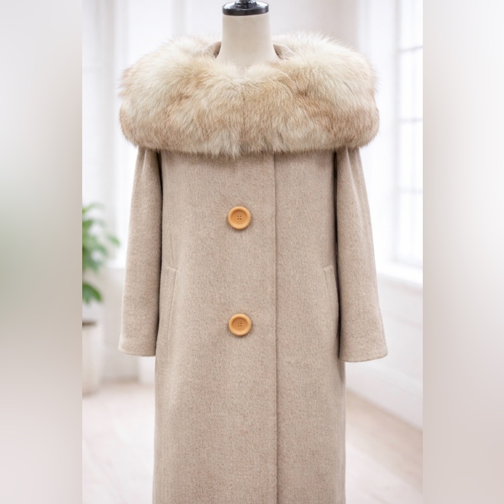 1960s Vintage Wool Coat Fox Fur Collar ILGWU Union Beige M/L excellent condition